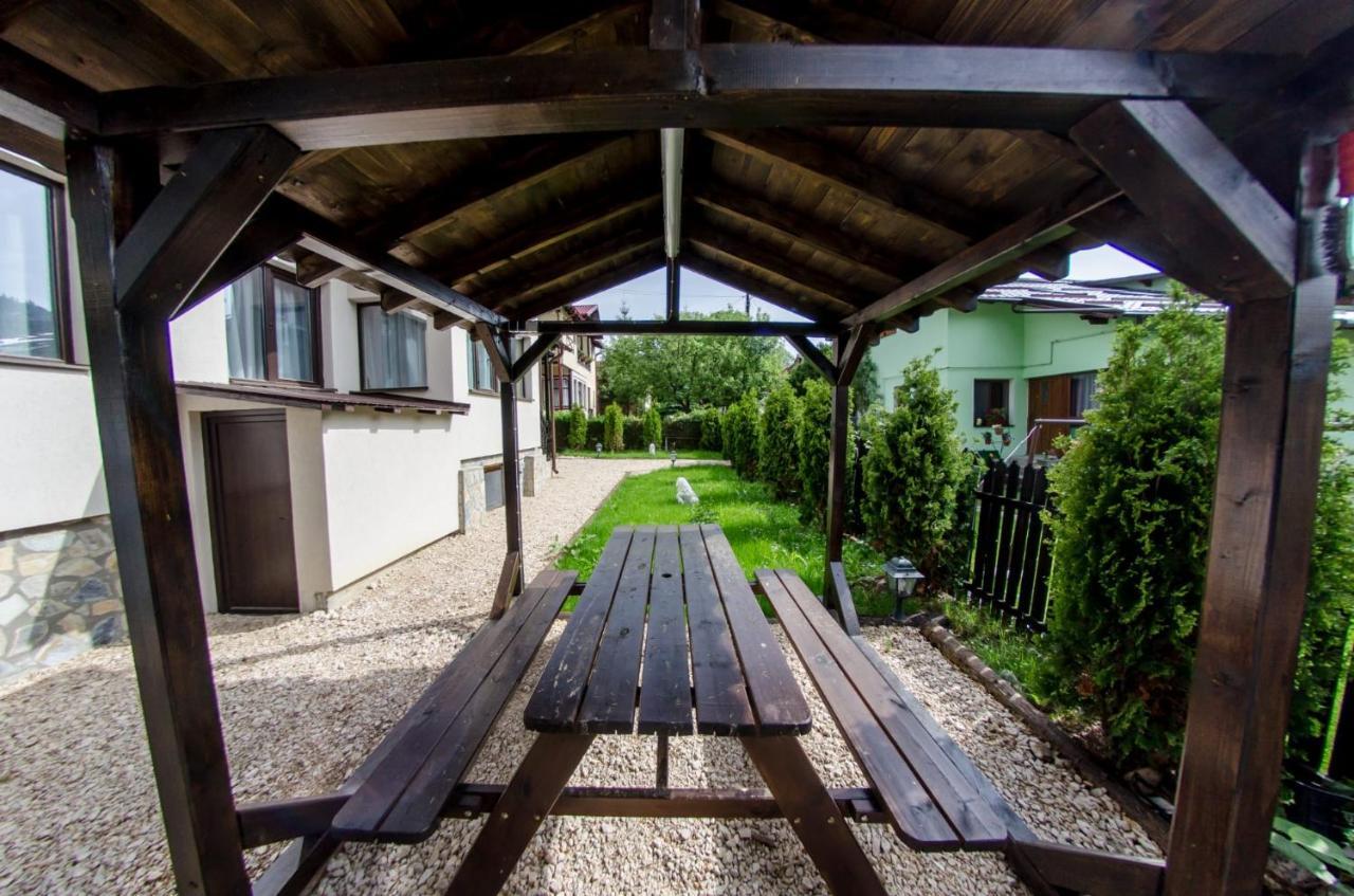 Hotel Casa Andy à Buşteni Extérieur photo