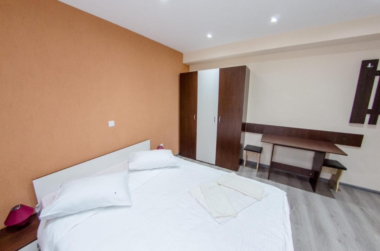 Hotel Casa Andy à Buşteni Extérieur photo