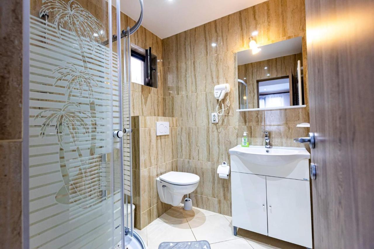 Hotel Casa Andy à Buşteni Extérieur photo